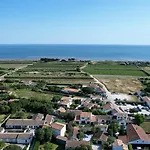 L'ile Sous Le Vent 3*