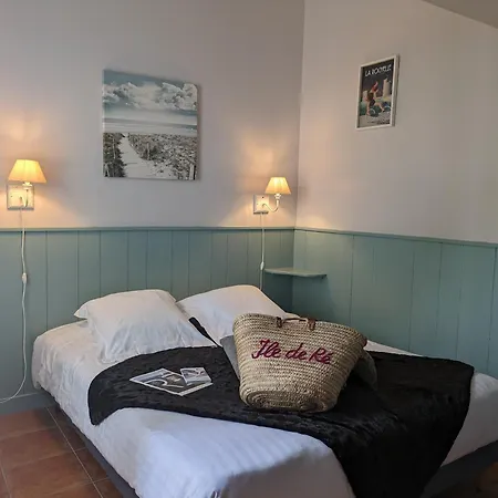Hotel L'ile Sous Le Vent 3*
