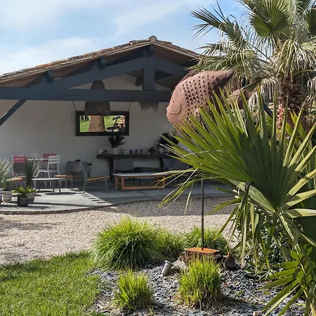 Hotel L'ile Sous Le Vent