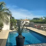 Hotel L'ile Sous Le Vent 3*