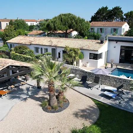 Hotel L'ile Sous Le Vent 3*