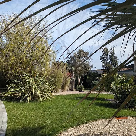 L'ile Sous Le Vent Hotel