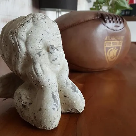 Hotel L'ile Sous Le Vent