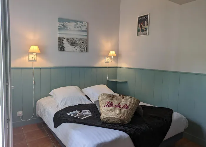 Hotel L'ile Sous Le Vent 3*